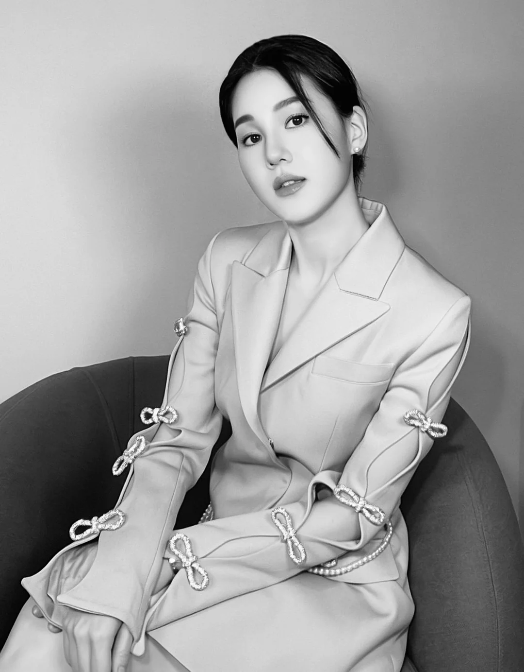 Jaeyi Choi, founder and sole illustrator of CASA OF J